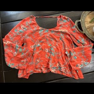 Billabong bell sleeve top medium